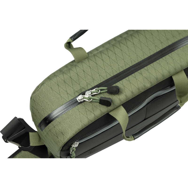 4546V331_Shoulder-Bag-14L-Green_07