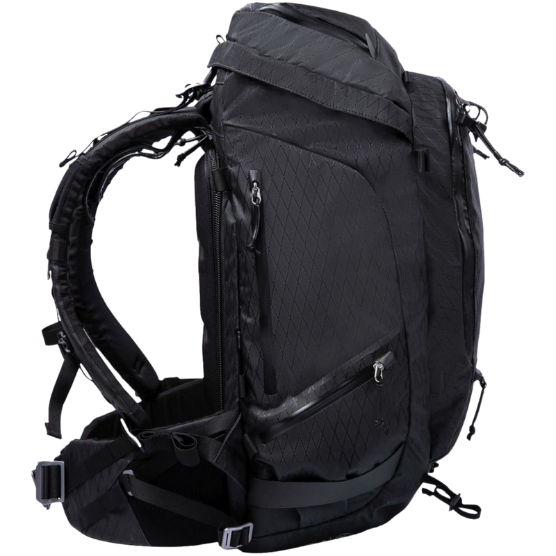 4549V065_Tilopa-Backpack-Black_04