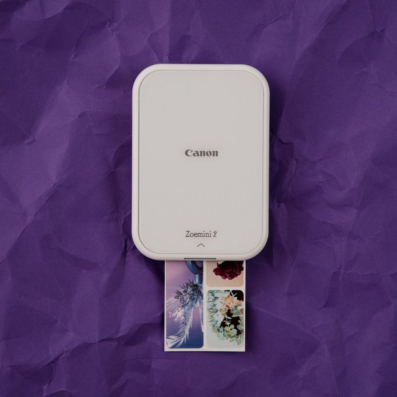 Canon Zoemini 2 mobiler Mini-Fotodrucker, Weiß Das Produkt druckt ein Blumenfoto aus