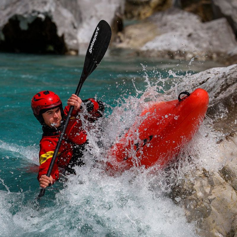 EOS R6  precise Auto-focus tracking Kayaker going through River rapids,