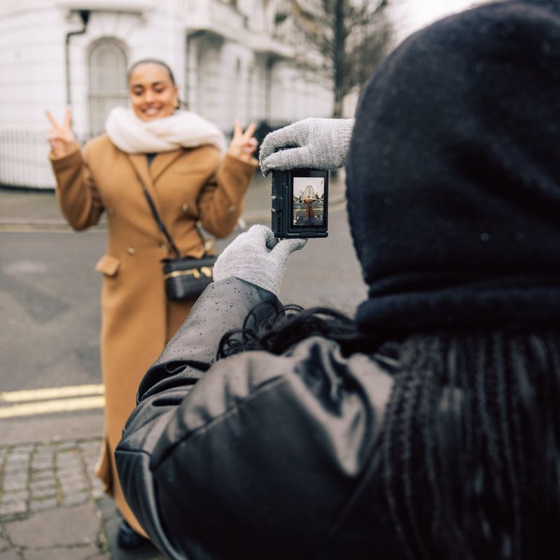 6390C001_PowerShot-V1_13