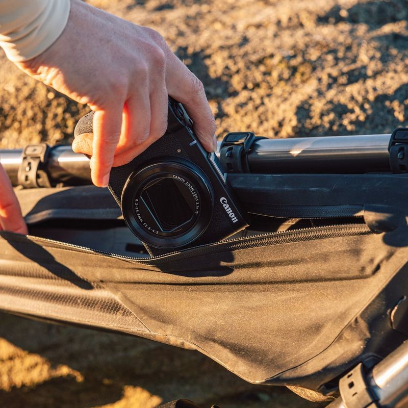 6390C001_PowerShot-V1_14