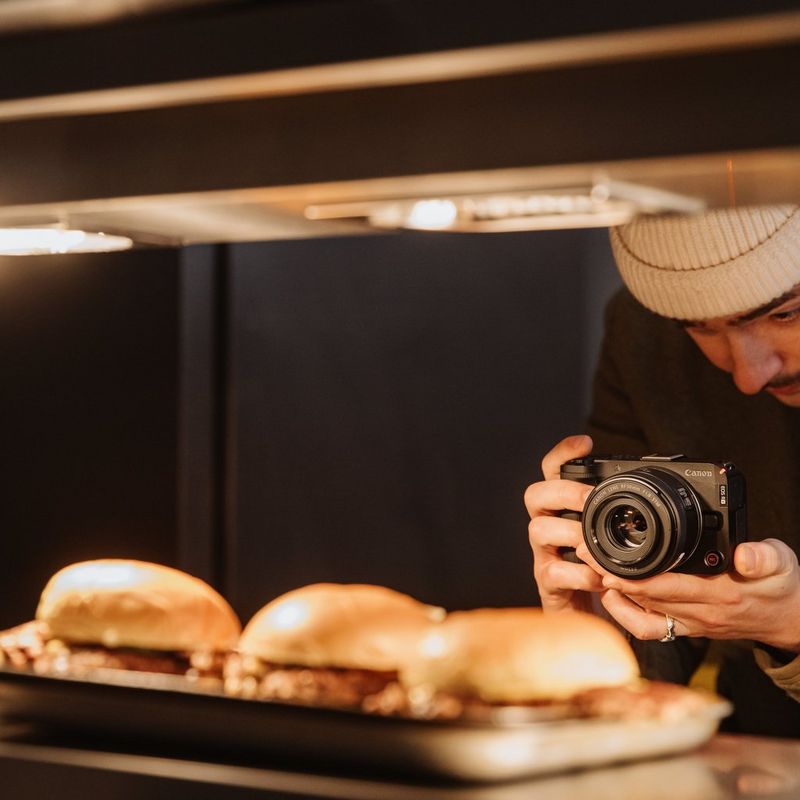 6895C032_EOS-R50-V_11