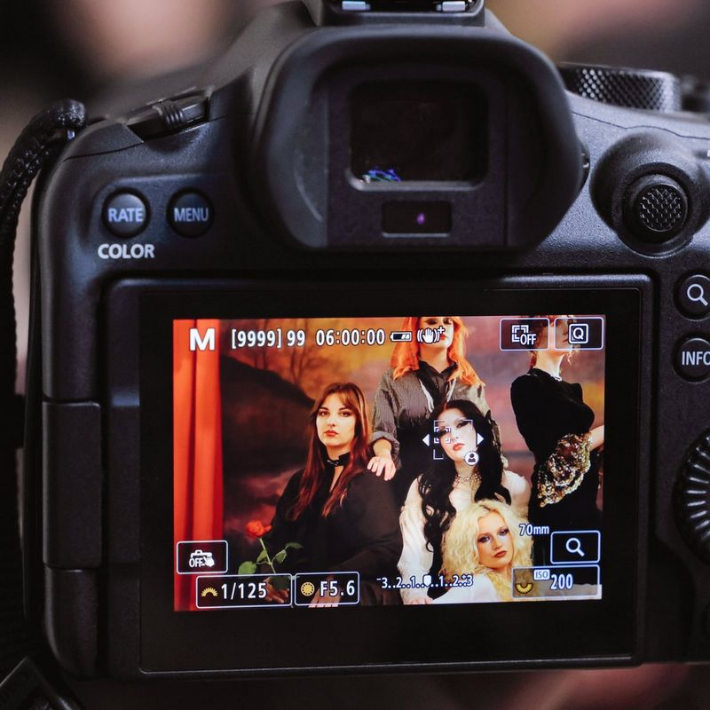 7084C033_EOS-R6-Mark-III_15