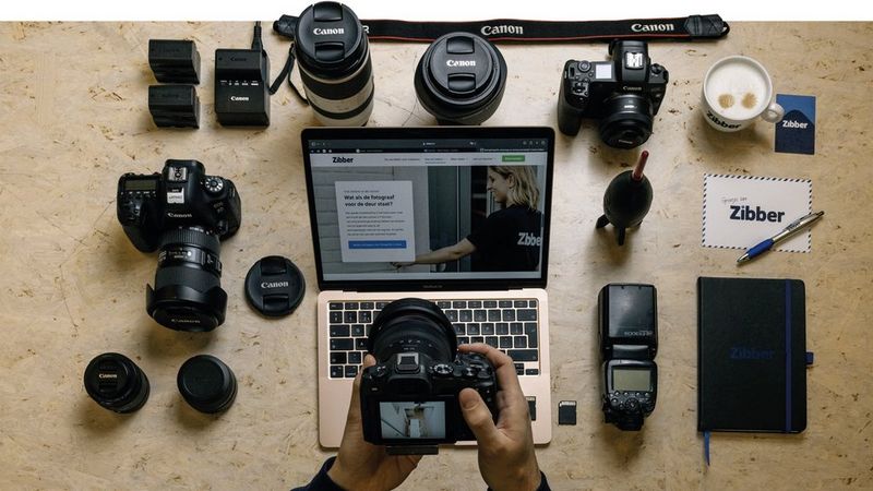 Aparaty, obiektywy, akcesoria Canon