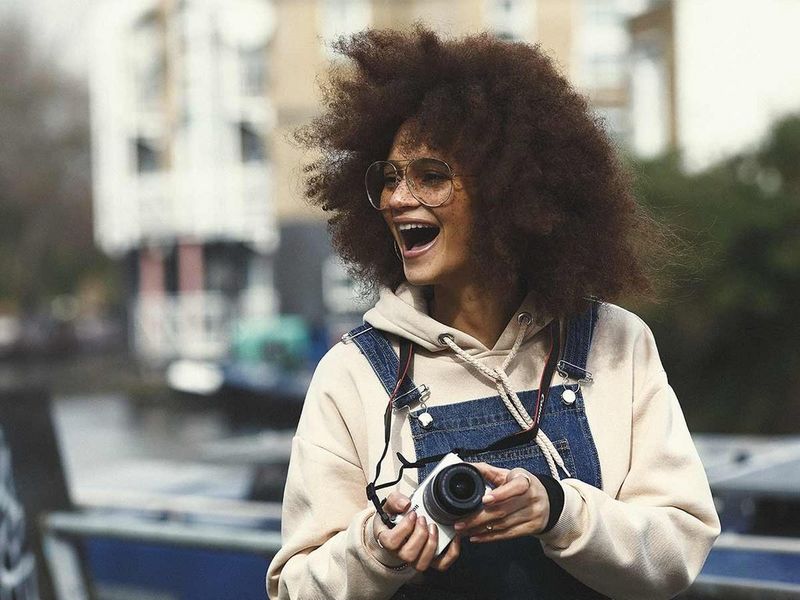 Home Page Mirrorless