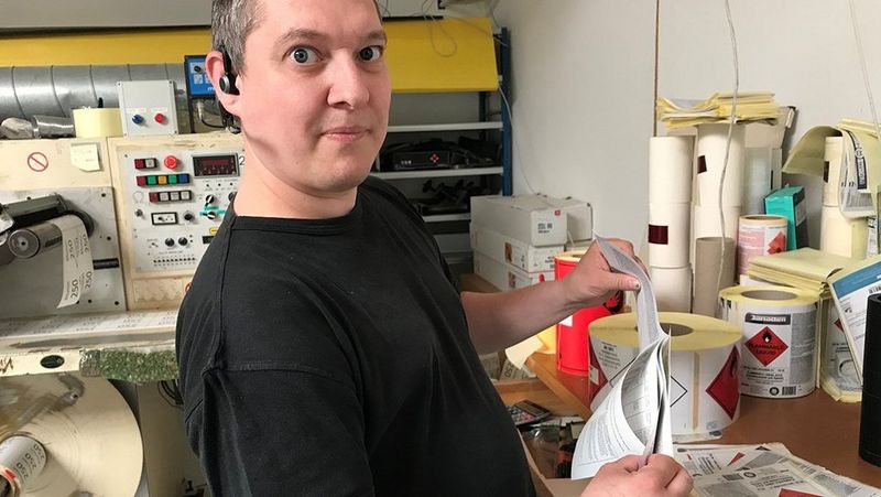 Medarbejder fra Grafisk Tryk Lemvig