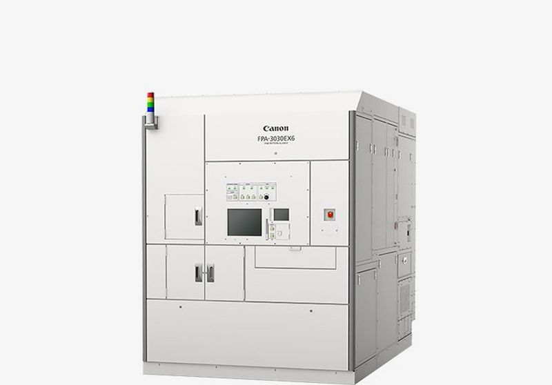 Full view of Canon FPA-3030EX6 KrF scanner