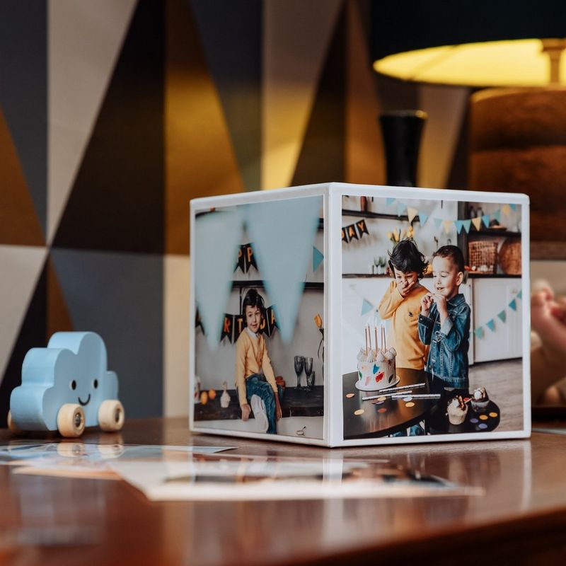 Canon Photo Cube and Frame + PP-201 5x5” Photo Paper Plus Glossy II (40 sheets) - Creative Pack, Orange Photo cube with image of a kid