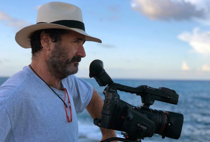 Alfonso Parra with the Canon XF705. 