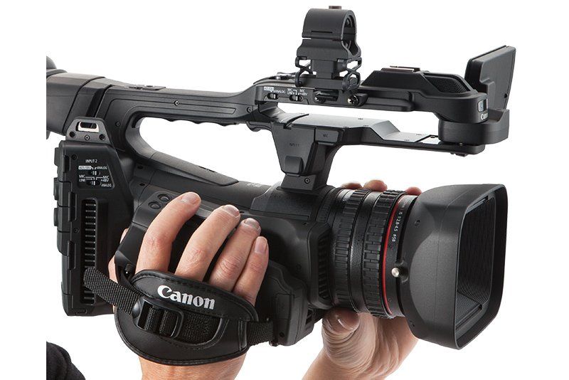 Comfortable shoulder mount and angled grip