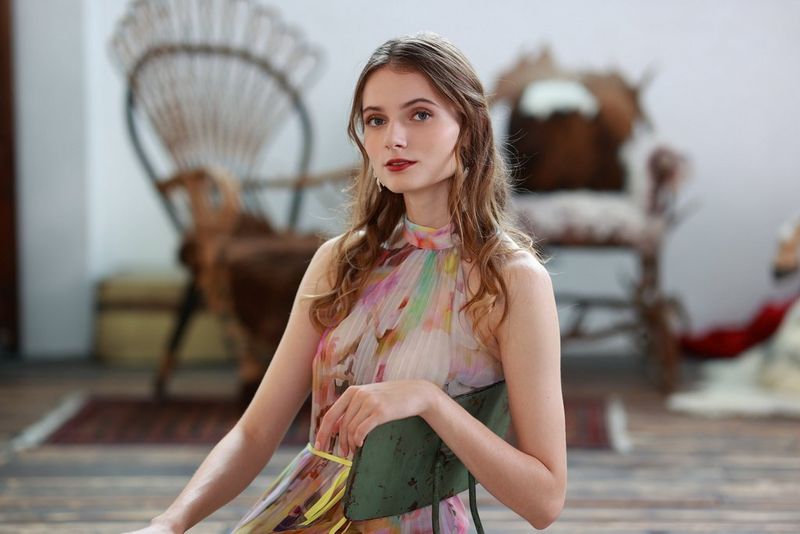 A portrait taken on a Canon EOS-1D X Mark III with the E-TTL balance setting on Ambience priority.