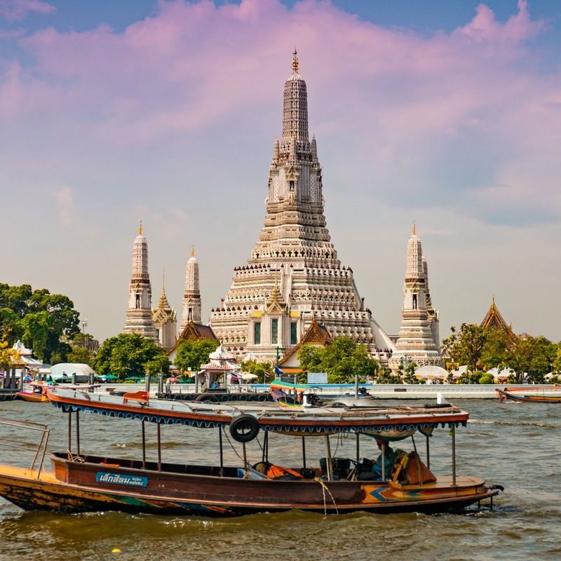 Srđan Vujmilović – Prva daleka destinacija, Thailand