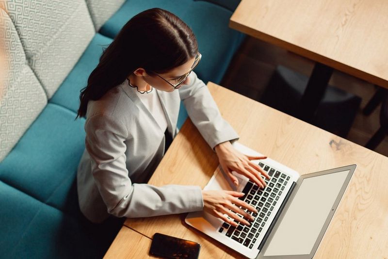 Funkcjonowanie biur w Polsce