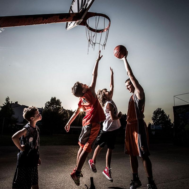 kids playing basketball