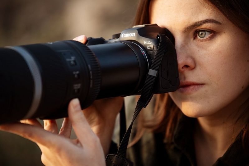 Canon EOS R7 - La tua finestra sul mondo