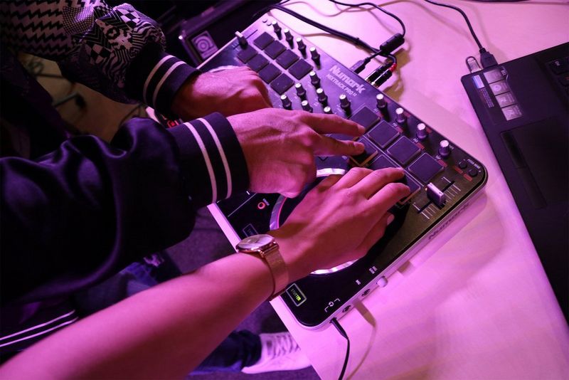 Нов DJ в града – Антоанет Пепе