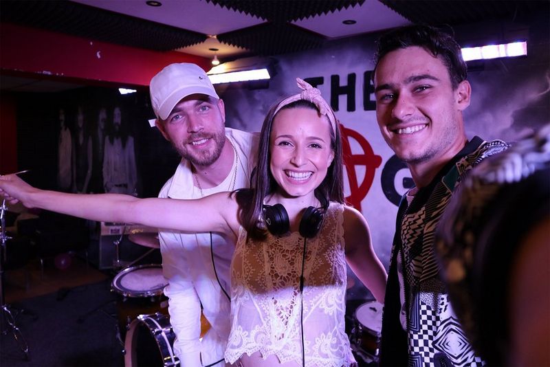 Нов DJ в града – Антоанет Пепе