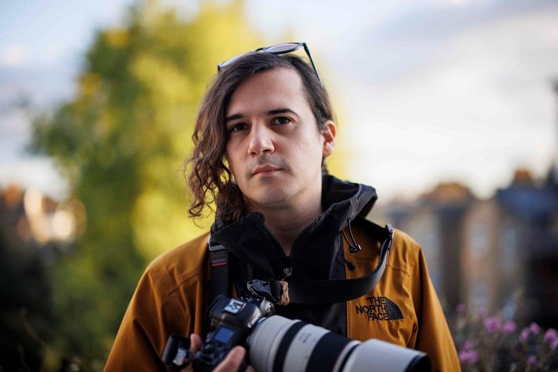 MEET THE PRO – TOLGA AKMEN