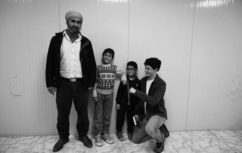 03-eos-4000d-lifestyle-hattie-newman-04_137907559561509