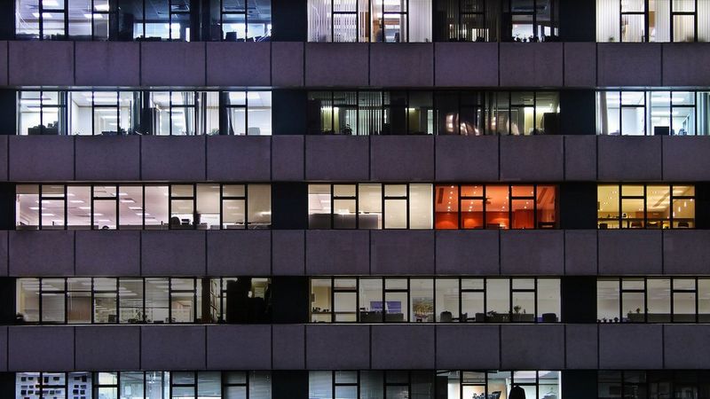 blog-mps-officeatnight-hero-6056f482-fb1d-11e9-b68c-8c04ba1b97e6