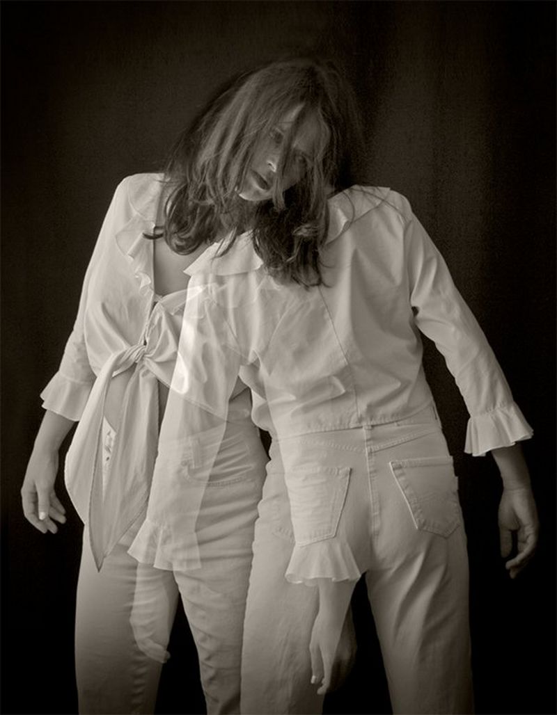 Dancing Girl taken by Canon Ambassador Eberhard Schuy on a Canon EOS 5D MK II using an EF 24-105mm lens