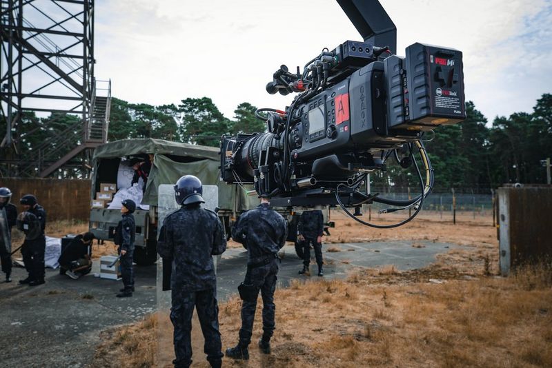 C700FF
