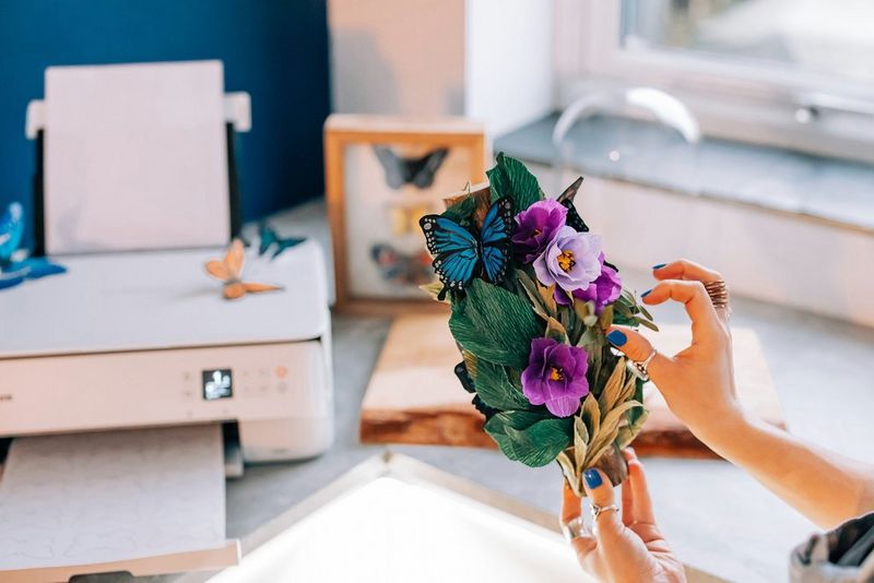 Papercraft butterflies in 10 steps