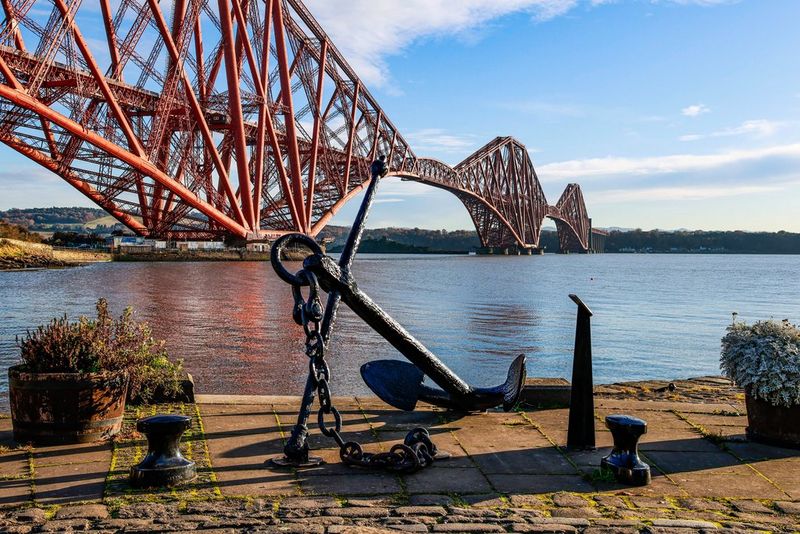 תצלום 'מוערם' שמורכב מסדרת תמונות שצולמו בהגדרות מיקוד שונות. התמונות מציגות את כל הסצנה במיקוד, והן צולמו על-ידי מאט דוּג במצלמת Canon EOS R7.