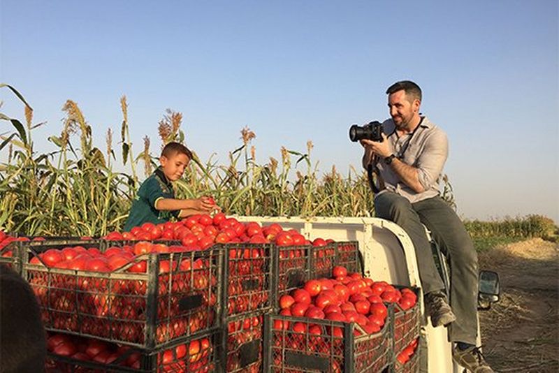 Pro business advice for breaking into photojournalism