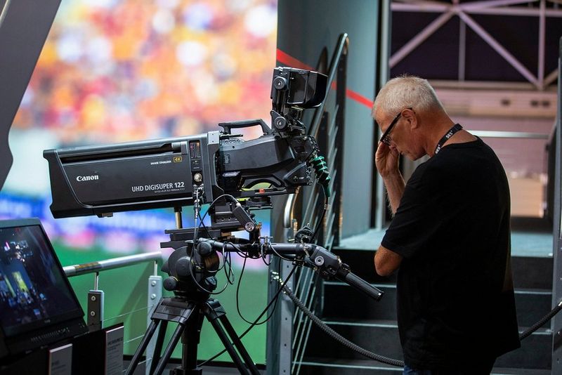 Canon's new flagship field zoom broadcast lens, the Canon UHD Digisuper 122.