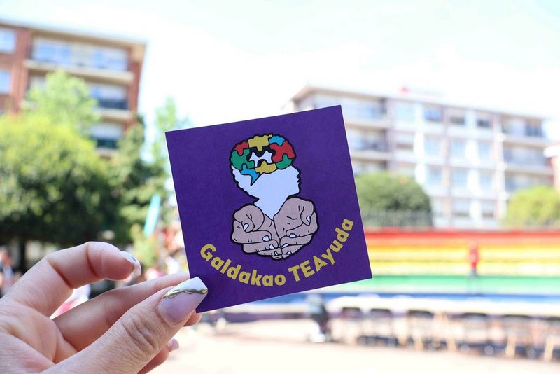 Canon colabora con la asociación Galdakao TEAyuda en una jornada para impulsar la inclusión del autismo a través de la imagen