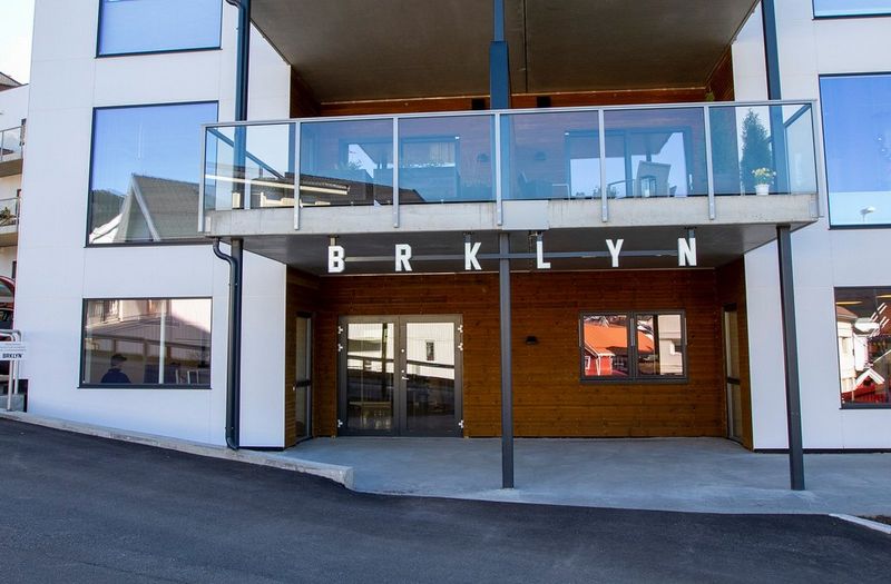 Bildet av utsiden til kontoret BRKLYN