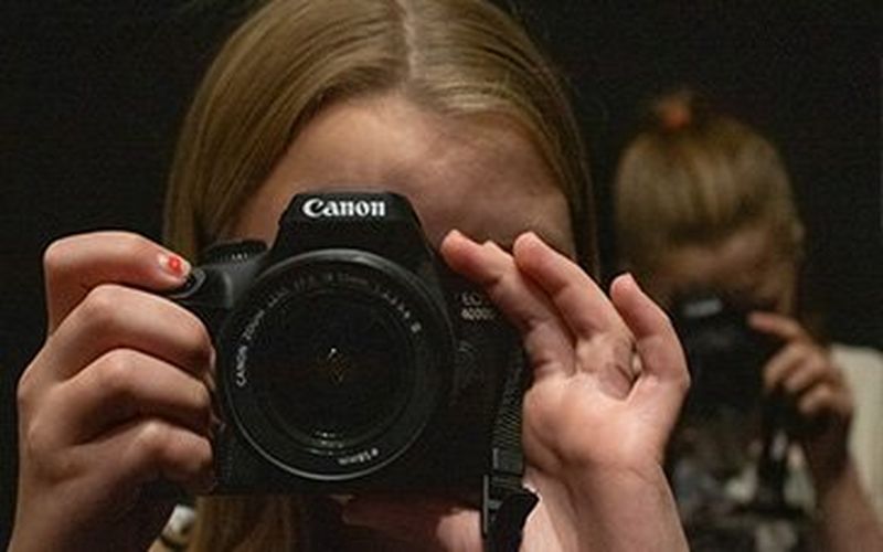 Canon_PR_Emilie_YPP_thump