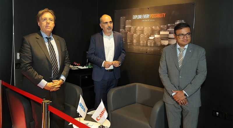 CanonBSSShowroomCover