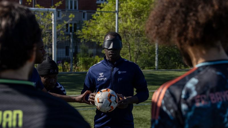 Cécifoot: when learning about sight loss is the goal