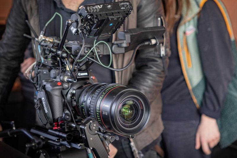 Canon CN-E20-50mm T2.4 L F / FP