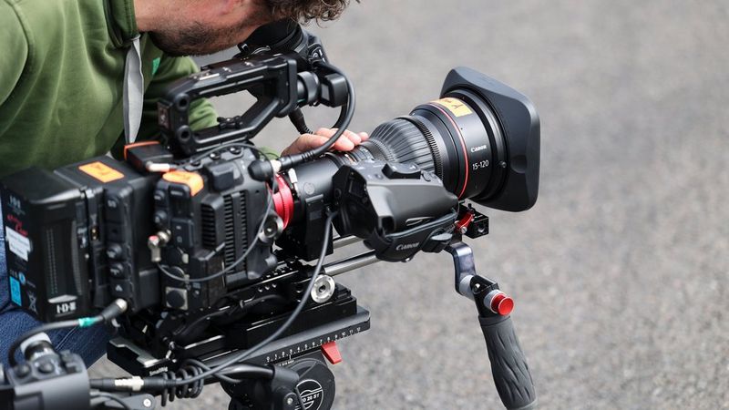 Кинообъектив с сервоприводом