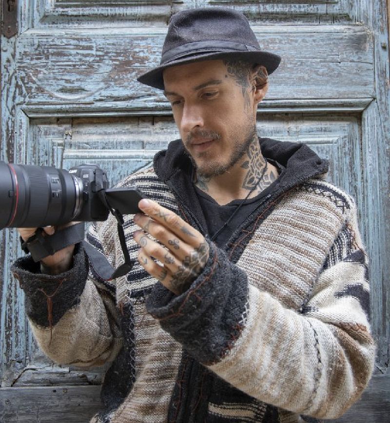 Travel & Social x @Allthesehumans