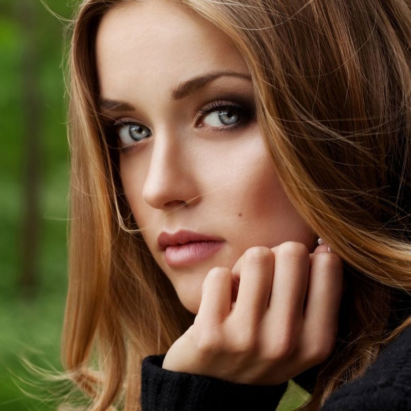 
        <h2 class="block-flex-multi-text__title canon-h1--small canon-mb-xs canon-color--black">Izuzetno oštra 4K slika</h2>
      