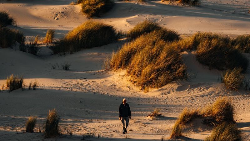               Create travel images people can feel          
