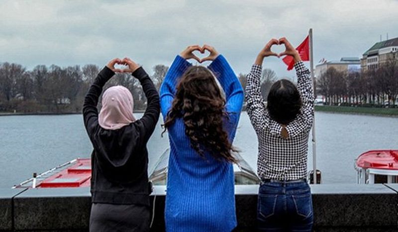 Young People Programme mit 7 Foto-Workshops