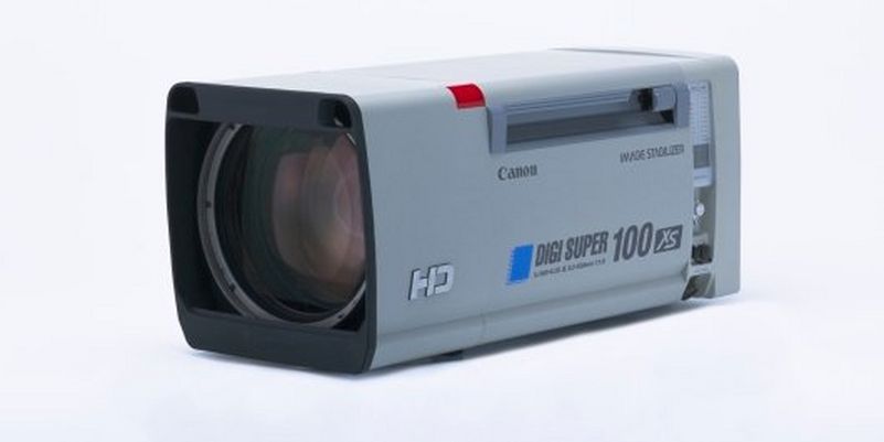 Canon DIGISUPER 100 xs