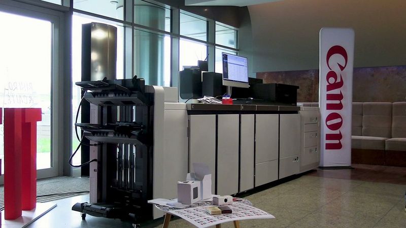 Druk wizytówek na imagePRESS V1350