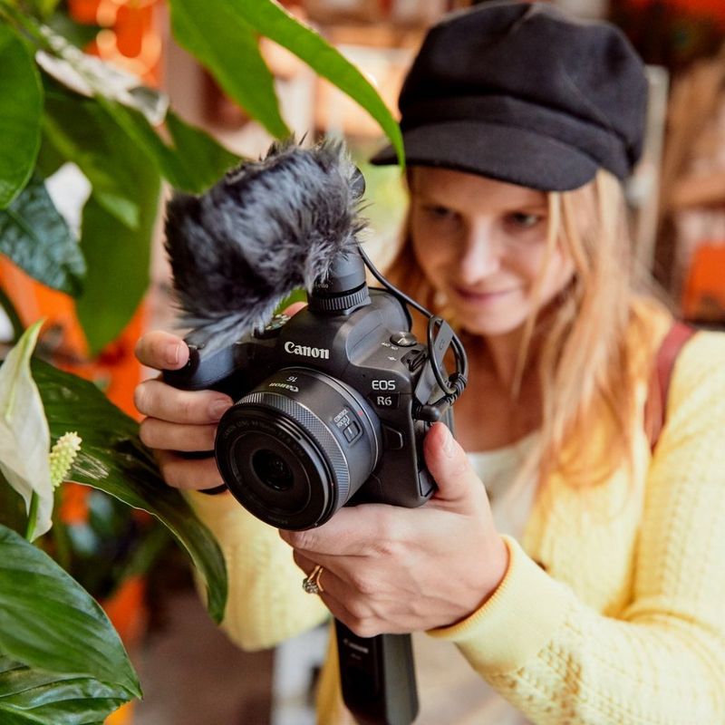 ecom-dep-page-cameras-advanced-movie4k-banner-v01-800-cs