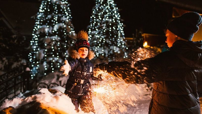 ecom_All_Markets_Christmas_Dec25_16x9_an