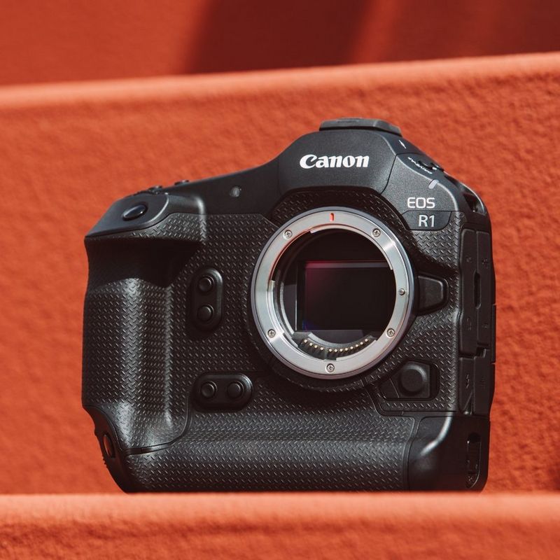 ecom_Camera_Department_Full_Frame_1x1_2025