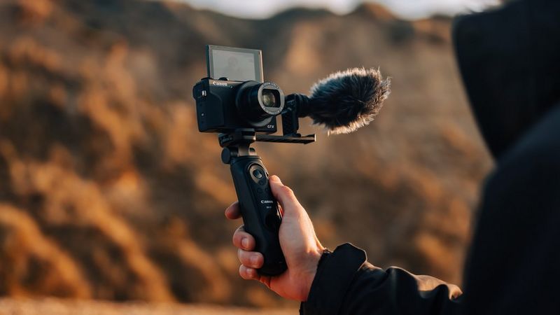 ecom_Discover_Bestsellers_Banner_Oct25_16x9_an