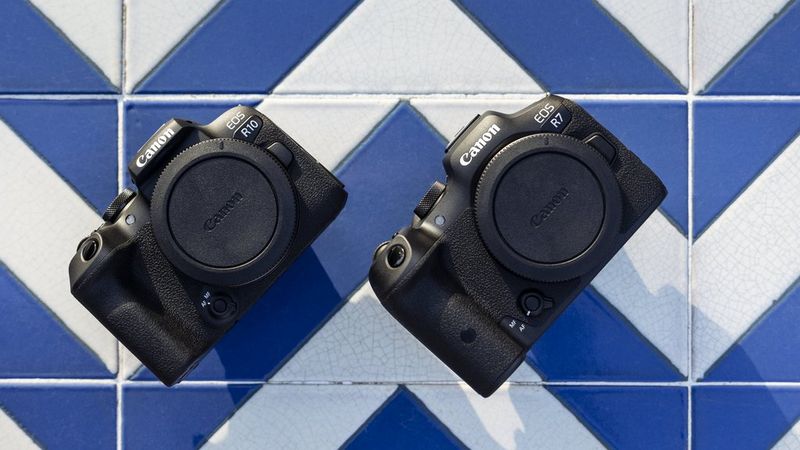 ecom_Exclusive_Products_Banner_Oct25_16x9_an