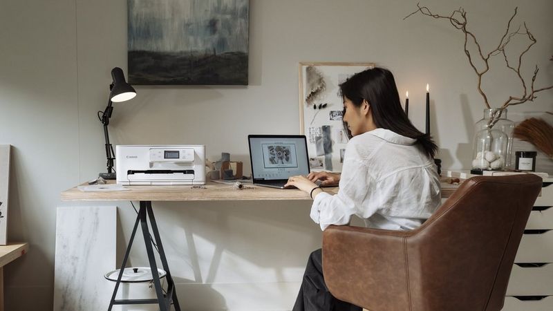 ecom_Work_From_Home_Buying_Guide_Banner_2025_16x9_an